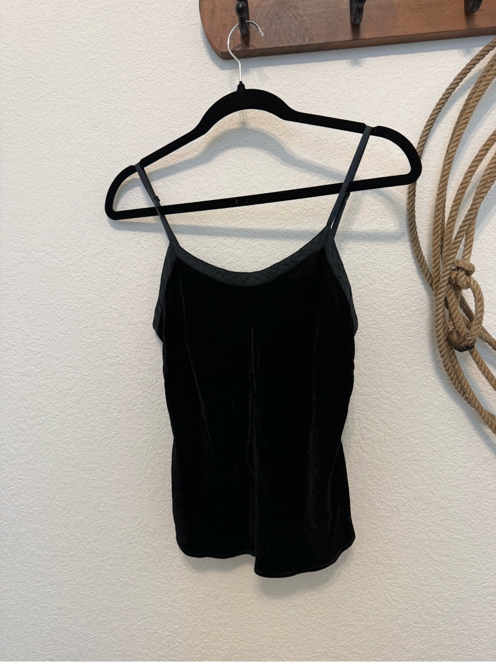 ✨ Vintage Silkland Black Velvet Silk Blend Camisole ✨